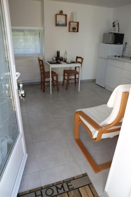 Petite Venise Du Gatinais - T2 Avec Jardin Villa Montargis Exterior photo